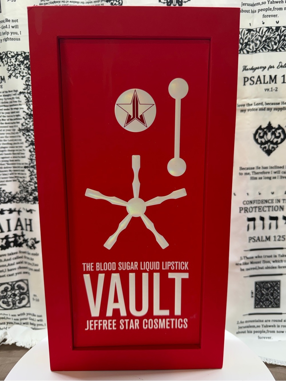 New Jeffree Star Red Vault